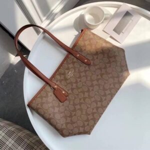 حقيبه كوتش فخمة بجودة عالية فل بكج — بوكس، كيس قماش، وجميع الأوراق