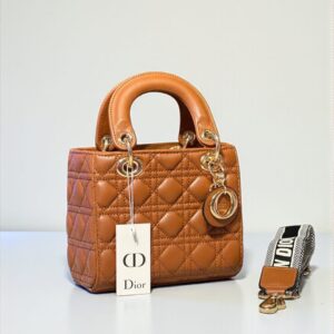 ديور D-Joy قاعده 20سم