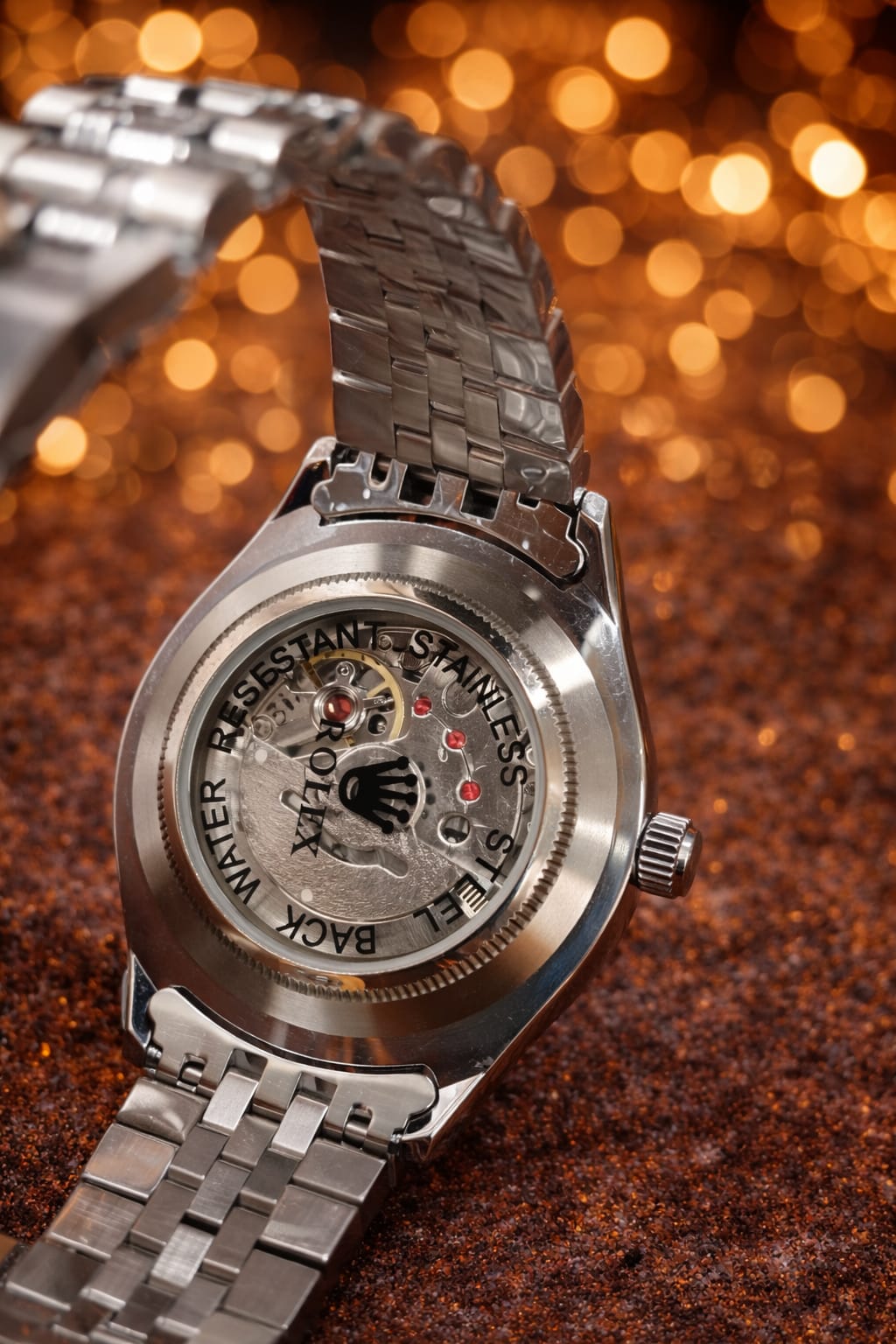 5c8260fc-dda0-4390-a4fa-ad6e557f7709 ساعة يد ميكانيكية أوتوماتيك – تصميم فاخر كلاسيكي - الصورة 3